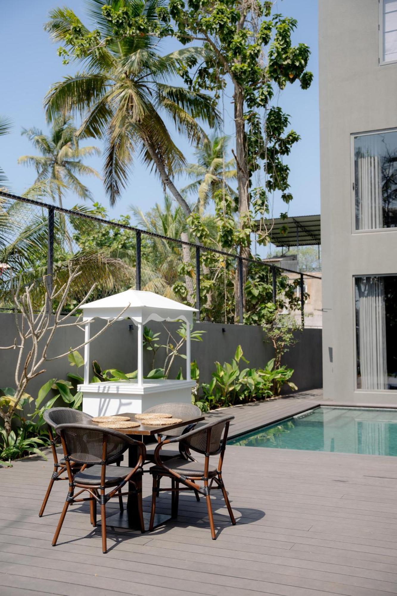 Hotel Bohemian Nest Negombo Esterno foto