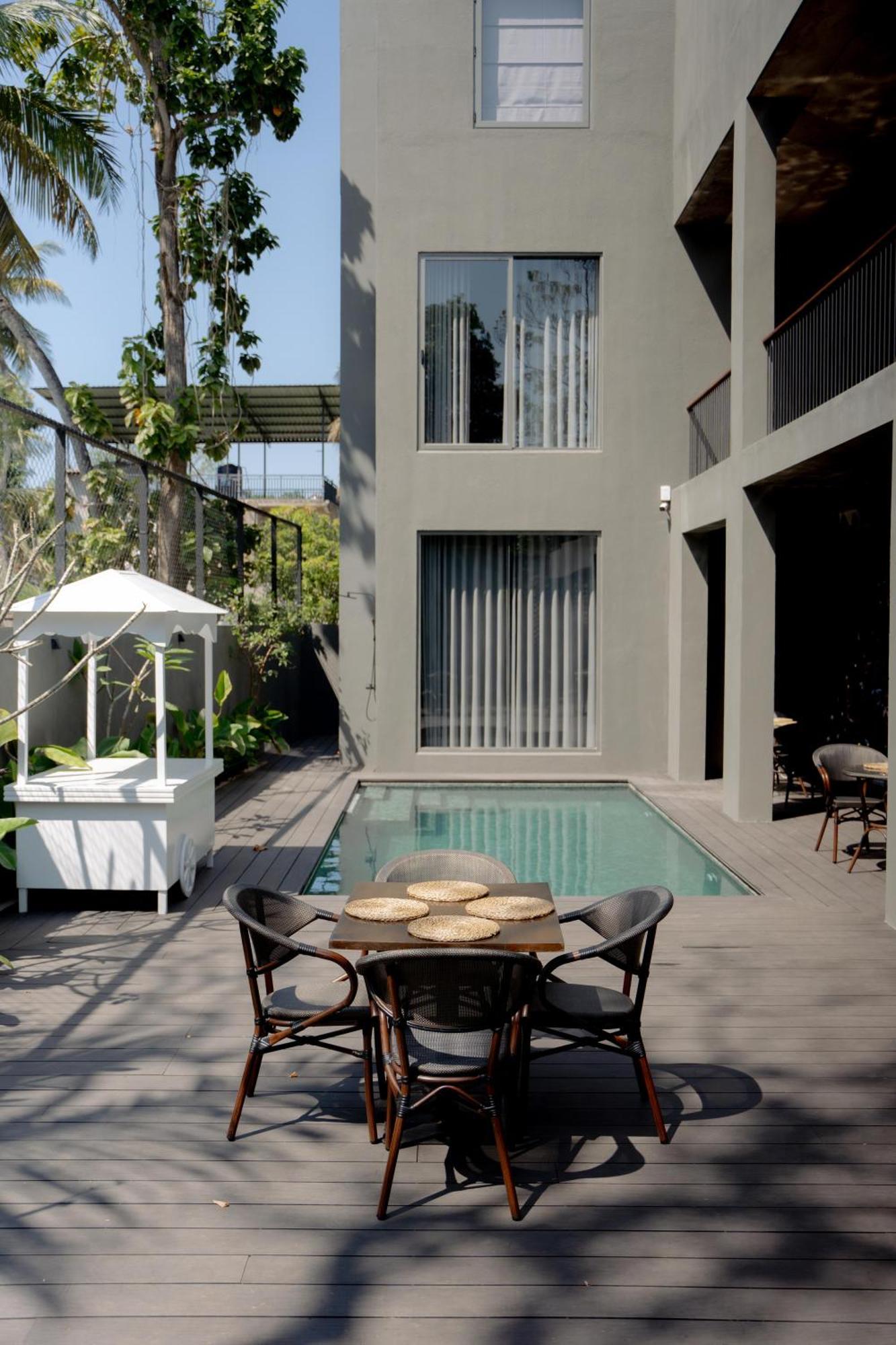 Hotel Bohemian Nest Negombo Esterno foto
