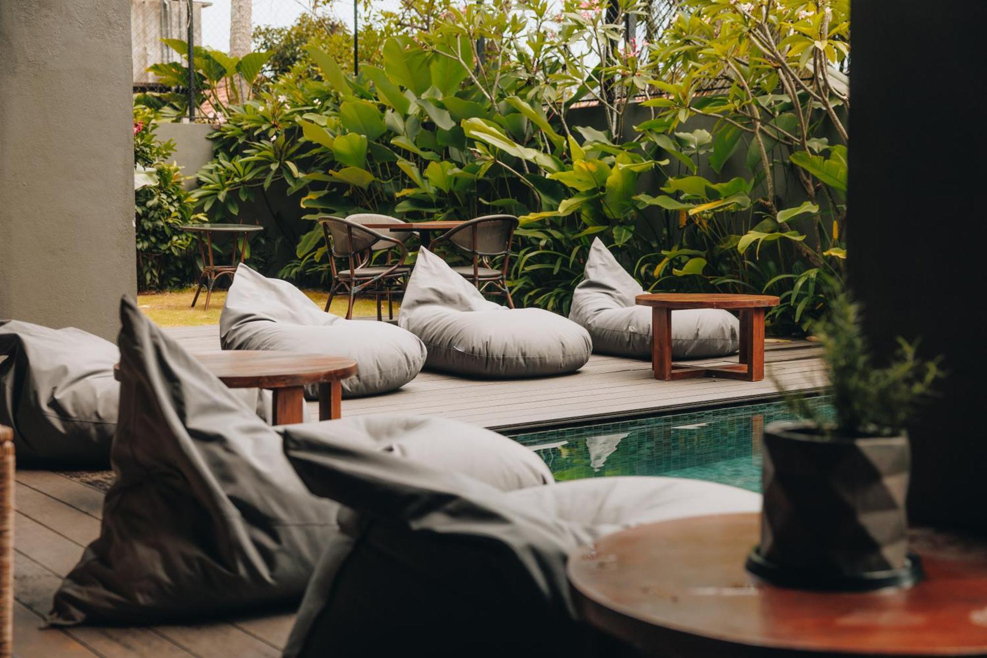 Hotel Bohemian Nest Negombo Esterno foto